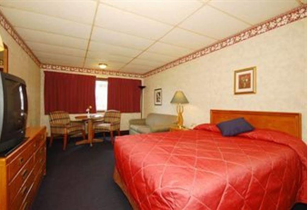 Hilltop Inn Montpelier Extérieur photo
